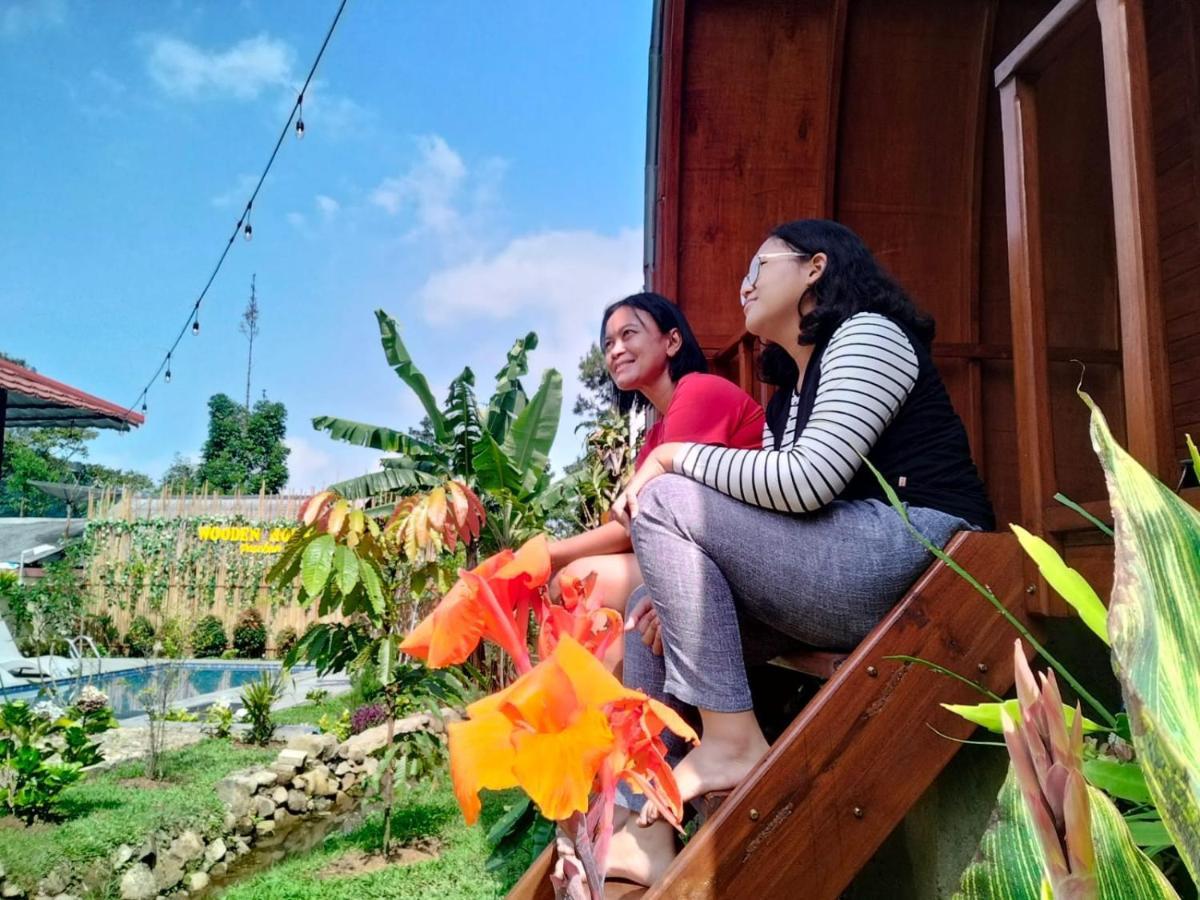 Wooden House Paseban Bogor Exterior photo