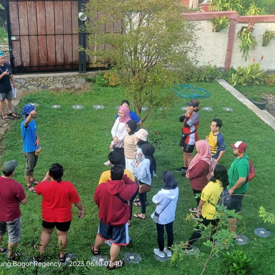 Wooden House Paseban Bogor Exterior photo