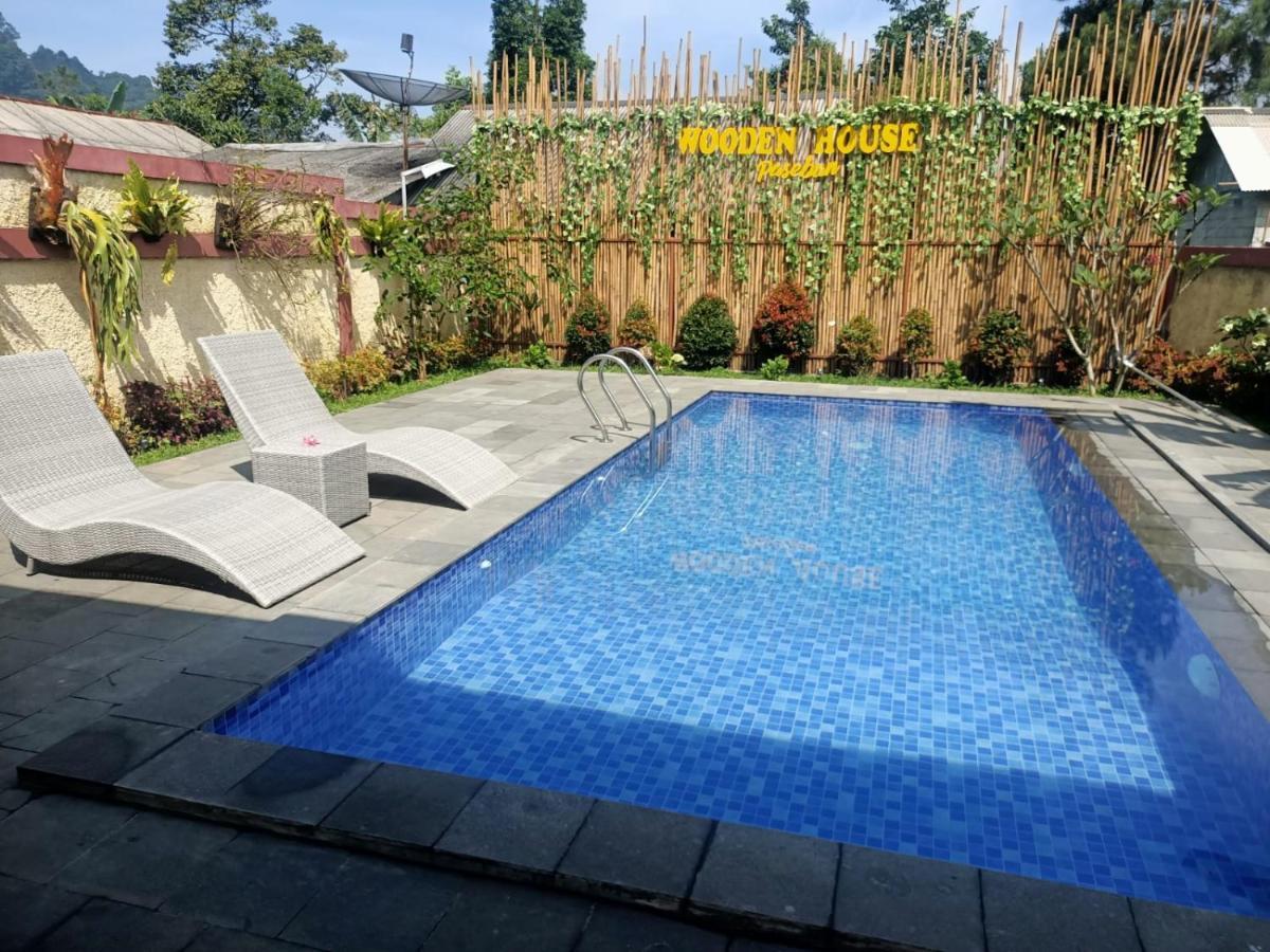 Wooden House Paseban Bogor Exterior photo